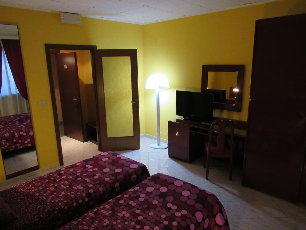 Hotel Elite San Mauro Torinese Habitación foto