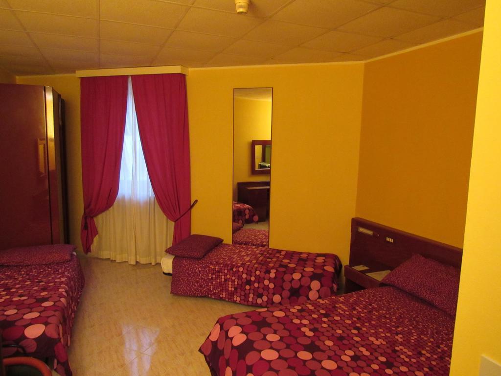 Hotel Elite San Mauro Torinese Habitación foto